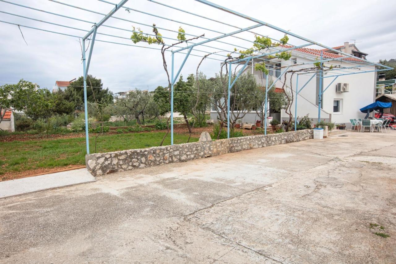Seaside Holiday House Stupin Celine, Rogoznica - 19871 Ngoại thất bức ảnh
